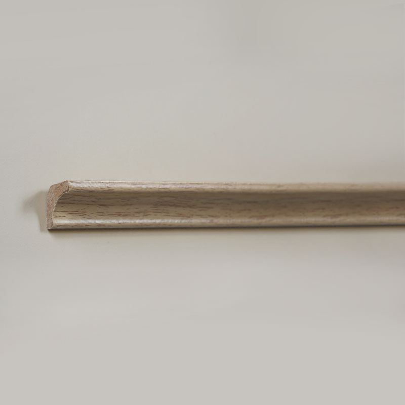 MDF unutarnja kutna letvica/Scotia letvica (omotana bijelim hrastovim furnirom + boja) - prirodna boja hrasta 7/8' x 7/8'