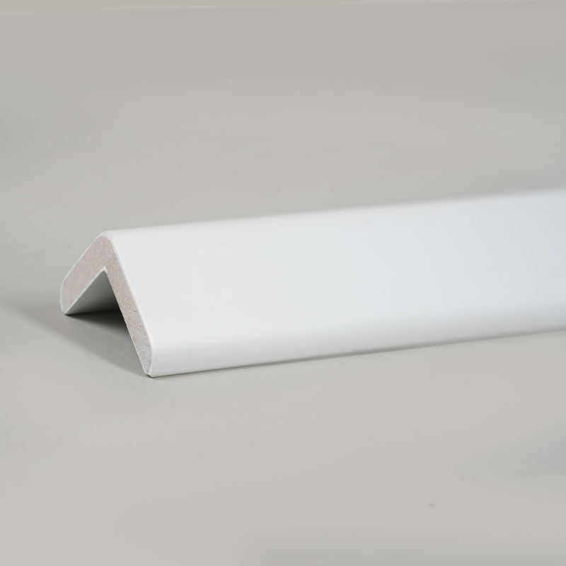 Prijelazna traka pod pravim kutom (90°) od punog drva (s temeljnim punilom + boja) - bijela 1 1/9' x 1 1/9'