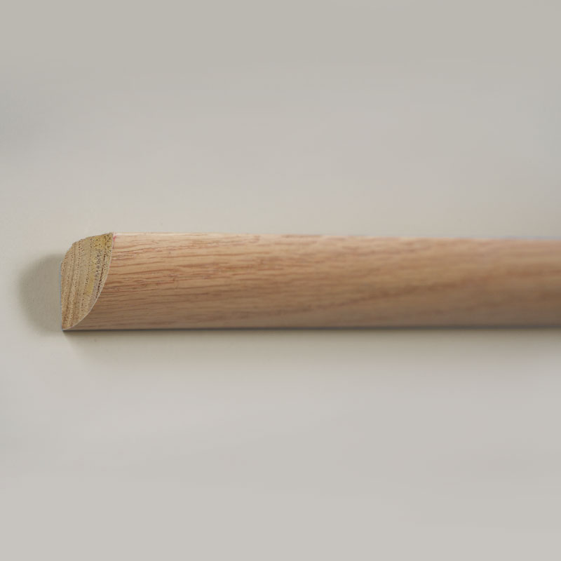 Okrugla letvica od punog drva (omotana furnirom crvenog hrasta + boja) - boja hrasta 7/8' x 7/8'