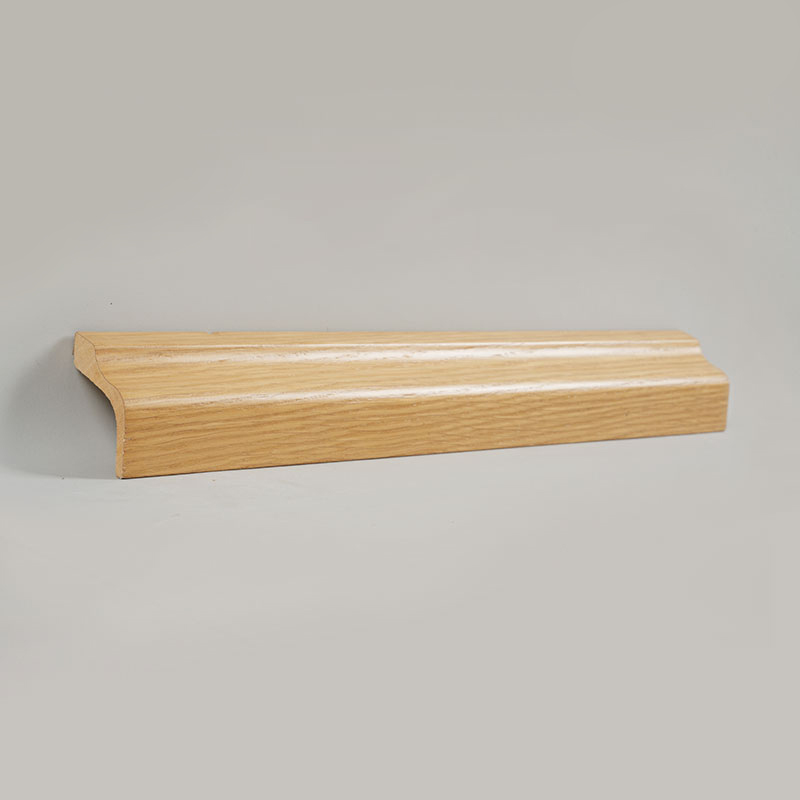 Podna lajsna od borovine (omotana bijelim hrastovim furnirom + boja) - boja hrasta 1 1/2'x2 1/6'