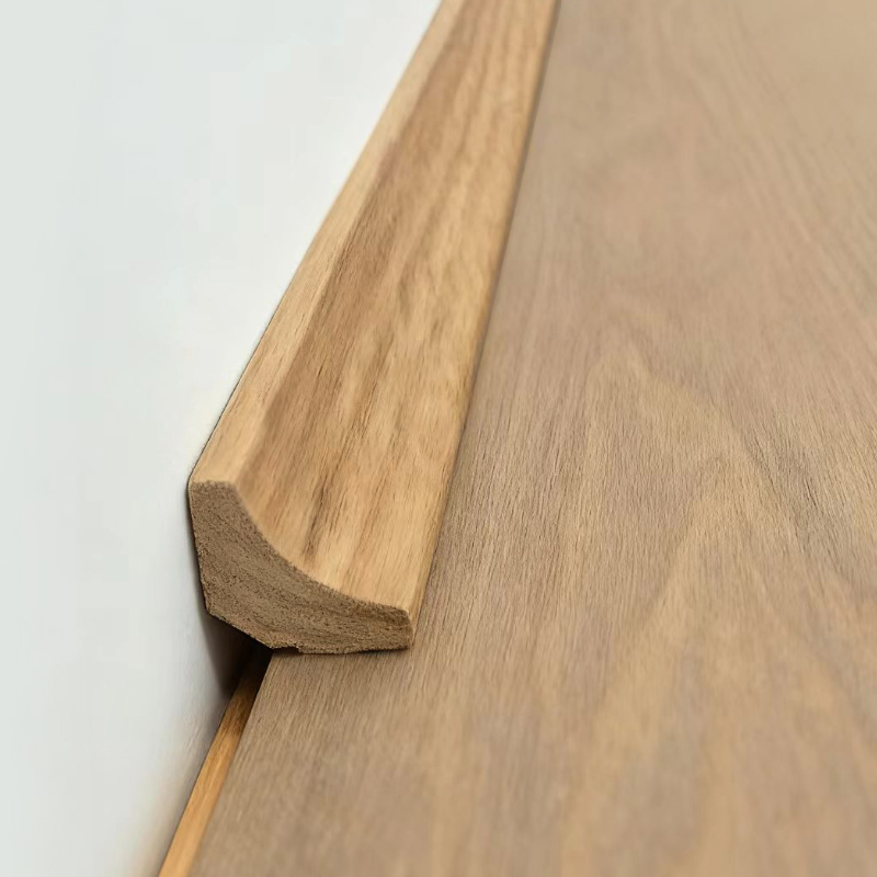 Unutarnja kutna letvica od punog drva/Scotia letvica (omotana furnirom crvenog hrasta + boja) - boja hrasta 7/8' x 7/8'