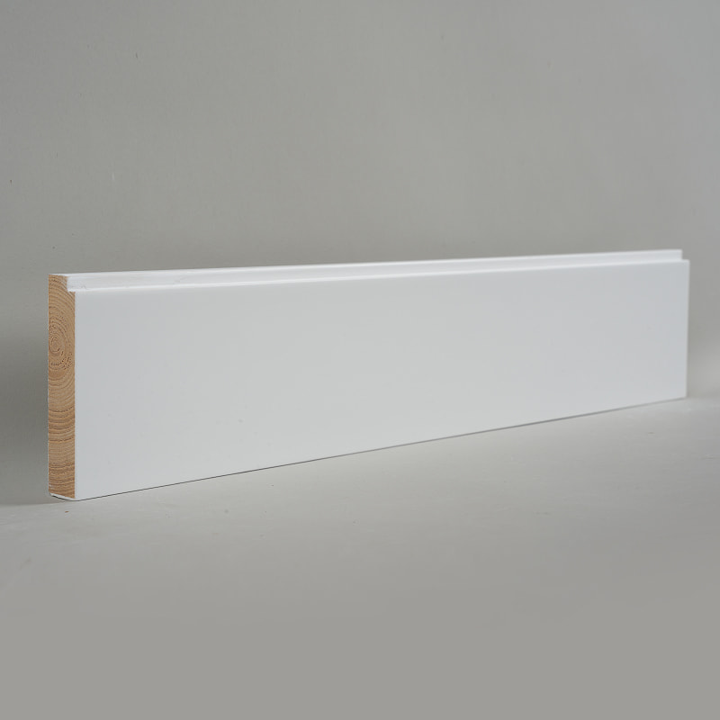 Podna lajsna od borovine (premazana punilom i obojana) - bijela 3/5' x 3 1/6'-A1
